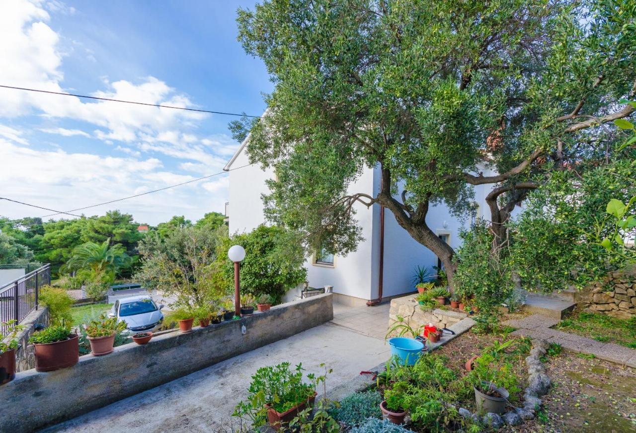 Apartment Ivanka Banjol Exterior foto